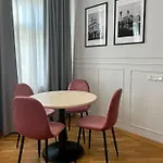 Apartament Jon's