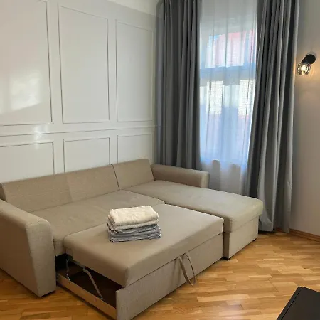 Jon's * Pärnu