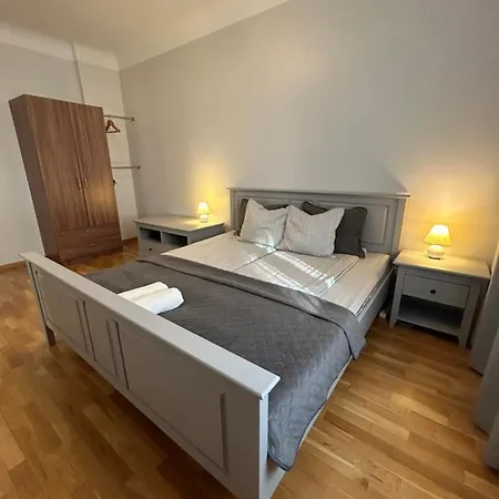 Jon's Apartment