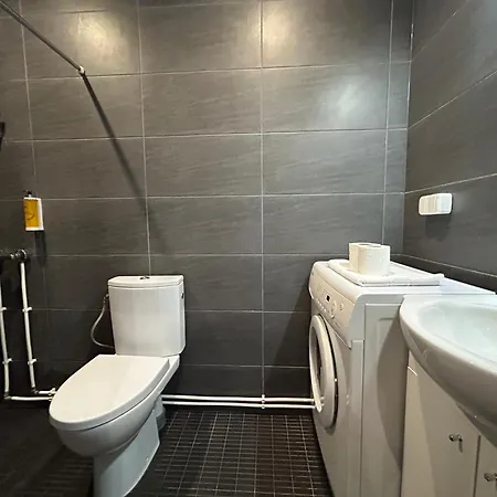 شقة Jon's بارنو