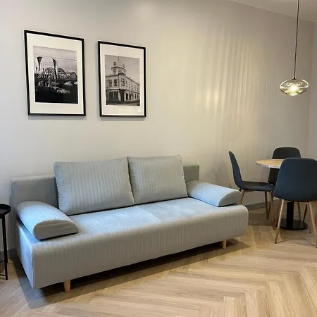 Jon's Apartmán *